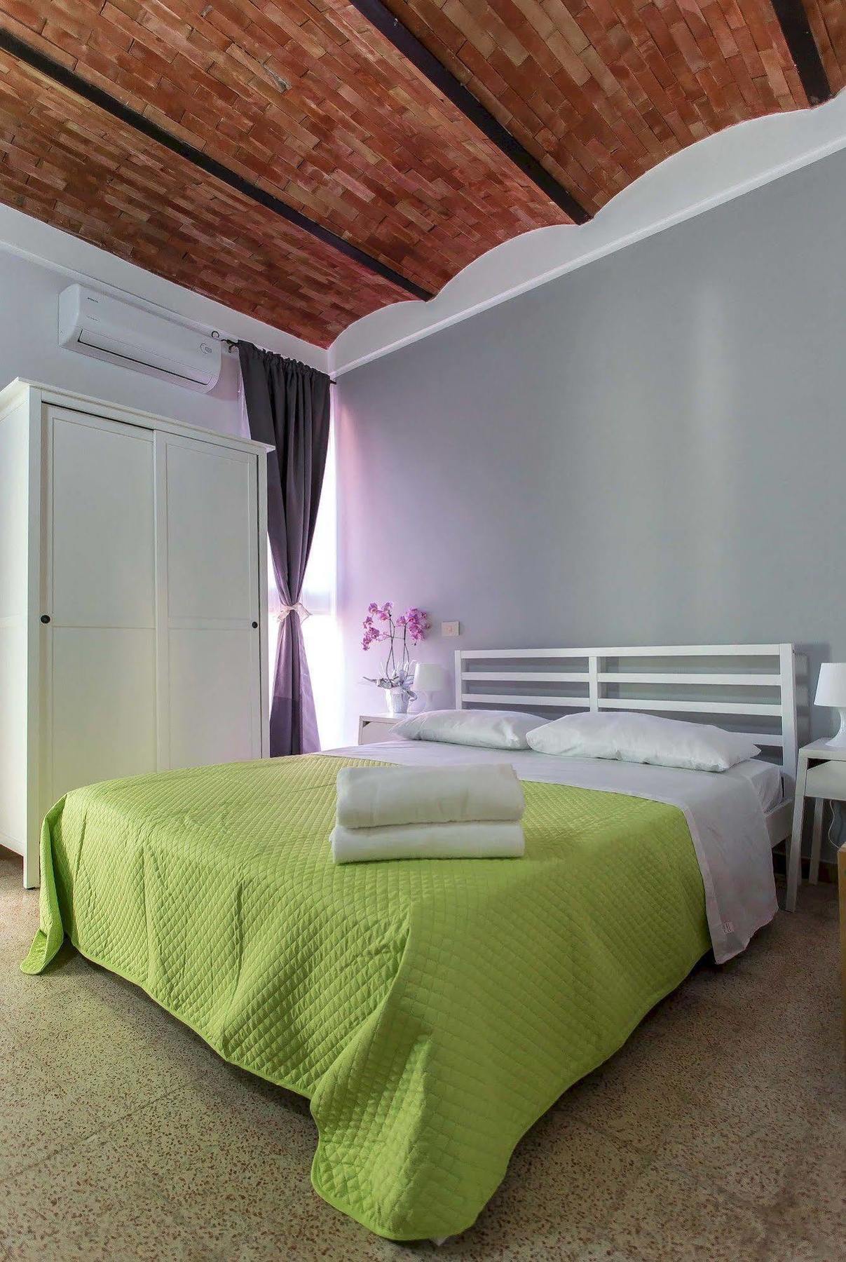 Miss Sicily B&B Terrasini Bagian luar foto